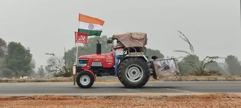 farmers protest tractor rally done at Delhi National Highway