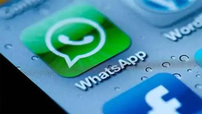 WhatsApp has crashed WhatsApp has crashed