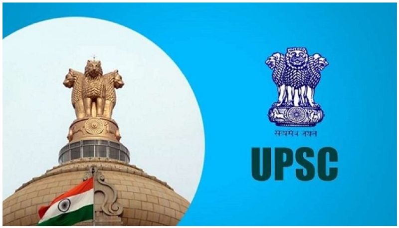 हिंदी भाषा के UPSC कैंडिडेट्एस के लिए ऋचा की सलाह
ऋचा रत्नम का है कि कोचिंग की जरूरत किसी अभ्यर्थी को हो सकती है और किसी को नहीं। कोचिंग में केवल फाउंडेशन तैयार कराया जाता है। क्वालिटी कंटेंट हिंदी में उपलब्ध नहीं है। बहुत कम किताबें हैं, जिनका हिंदी में अनुवाद उपलब्ध है। इसके बावजूद भाषा कोई बाधा नहीं हो सकती। खुद को सीमित ना करें।
मॉक टेस्ट और आंसर राइटिंग का जमकर अभ्यास करें। इससे आपके सवाल छूटेंगे नहीं। पहले मेरे भी कुछ सवाल छूट गए थे। इससे मैंने यह सीखा कि हमें अभ्यास खूब करना चाहिए। इससे लिखने की गति आती है और परीक्षा भवन में प्रश्न छूटने की नौबत नहीं आती। मैंने अनावश्यक डायग्राम या ग्राफ नहीं बनाए। जहां जरूरी था, वहीं ऐसा किया।"