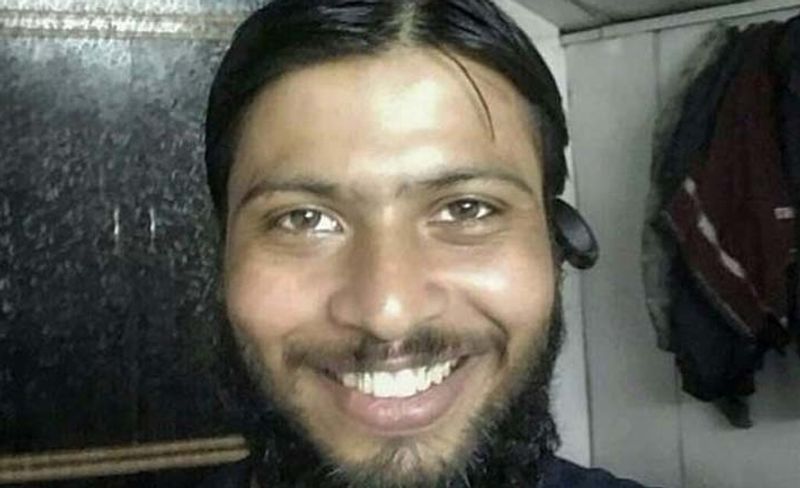 कमांडों अंकित की परिचित शालिनी सिंह सेंगर ने लिखा-अंकित का इस तरह से छोड़कर जाना बहुत दर्दनाक है, जिसे कोई नहीं भूल सकता है। कल ही तो उसने बात की थी, वह शादी के बाद शुरू हुई नई जिंदगी से बेहद खुश था। लेकिन कुछ दिन में ऐसा होगा यह नहीं सोचा था। हमने एक काबिल ऑफिसर खो दिया।

