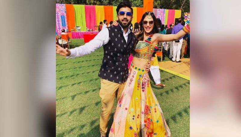 নিখিলকে নিয়ে নুসরতের মনে তিক্ততা আছে কি নেই, সে নিয়ে এখনও কোনও পোস্ট পাওয়া যায়নি নুসরতের প্রোফাইল থেকে।