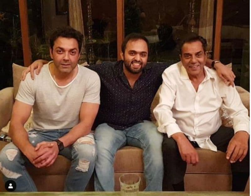 रेस मूवी के लिए बॉबी देओल ने जयदीप को ही हायर किया था। उन्होंने जयदीप की कीटो डाइट की मदद से 15 किलो वजन कम किया था। मात्र 3 महीने में उन्होंने 12-15 Kg वजन कम किया। जयदीप हर हफ्ते में उनकी डाइट चेंज करते थे। सॉल्जर एक्टर बॉबी डाइट के साथ कार्डियो और वेट ट्रेनिंग भी करते थे।