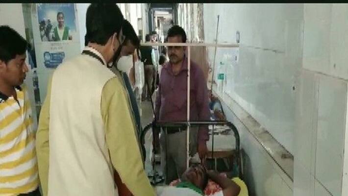 TMC workers attacked BJP supporters in West Bengal kpn TMC workers attacked BJP supporters in West Bengal kpn