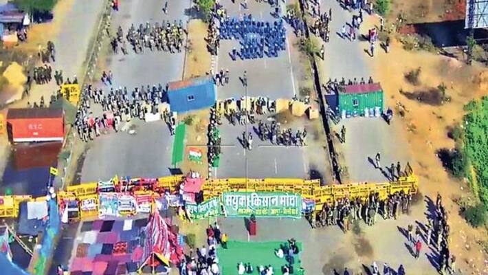 rajasthan news alwar news shahjahanpur border villagers troubled by tents on the highway farmers protest kisan andolan delhi kpr rajasthan news alwar news shahjahanpur border villagers troubled by tents on the highway farmers protest kisan andolan delhi kpr