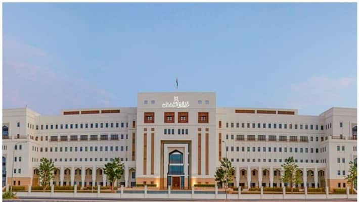 Oman extends deadline for registering work contracts for expats Oman extends deadline for registering work contracts for expats