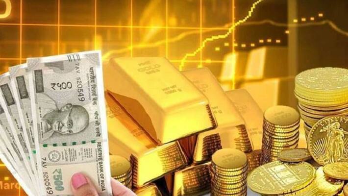 The price of gold is Fall of 2000 Rupees From Record High MKA