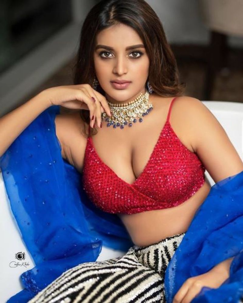 
இதை தொடர்ந்து, தற்போது இயக்குனர் மகிழ் திருமேனி இயக்கத்தில், உதயநிதி ஸ்டாலின் நடிக்க உள்ள படத்தில் ஹீரோயினாக நடிக்க ஒப்பந்தமாகியுள்ளார்.