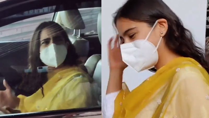 सारा का यह वीडियो सोशल मीडिया पर वायरल हो रहा है और लोग इसपर जमकर कमेंट्स कर रहे हैं। एक ने लिखा- ये मास्क है जरूरी। एक तो कैमरमैन्स को लताड़ लगाते हुए कहा कि क्यों वे उसे मास्क हटाने के लिए फोर्स कर रहे हैं। एक ने कहा- क्या इसकी शक्ल नहीं देखी है क्यों जो इससे इतना ज्यादा रिक्वेस्ट कर रहे हो। एक बोला- क्यों उसपर बार-बार मास्क हटाने के लिए दबाव बना रहे हो।