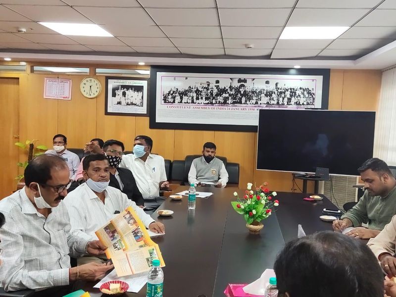 ಸಚಿವ ಸ್ಥಾನಕ್ಕೆ ರಾಜೀನಾಮೆ ನೀಡುತ್ತಿದ್ದಂತೆ ನಿಗಮದ ಚಾರ್ಜ್ ತೆಗೆದುಕೊಂಡ ನಾಗೇಶ್