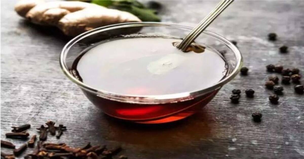 Drink this black pepper and clove detox water to aid weight loss journey