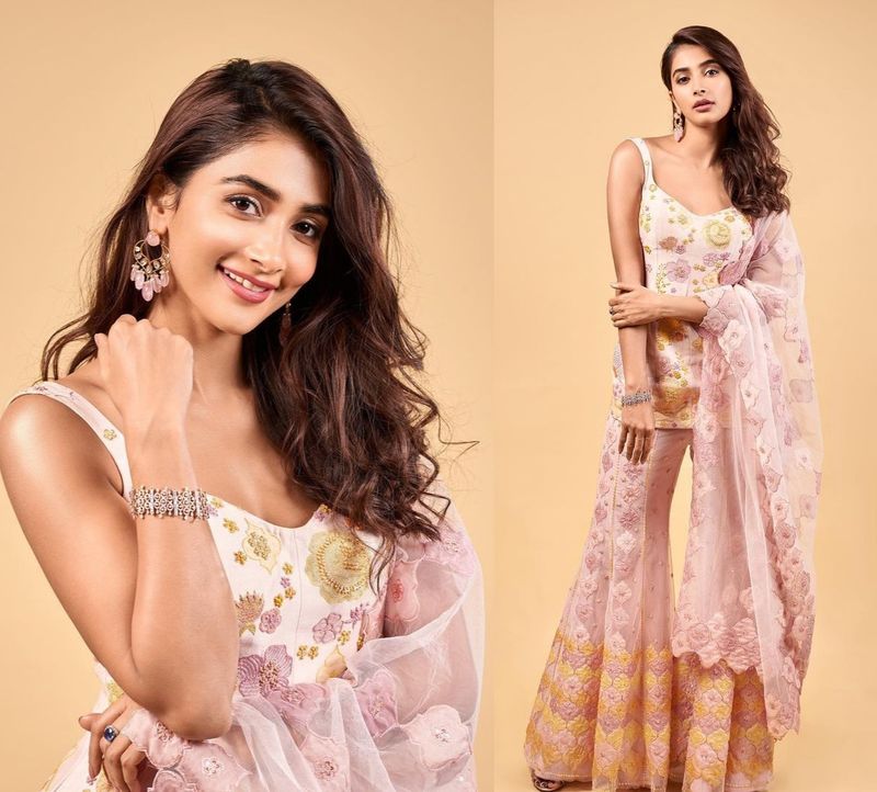 Pooja Hegde has made the headlines for her fashion choices from time to time. Giving major inspirations for any look with ease whether its traditional, winter, or any occasion, the fashion icon has aced it all. Now she has done so once again.