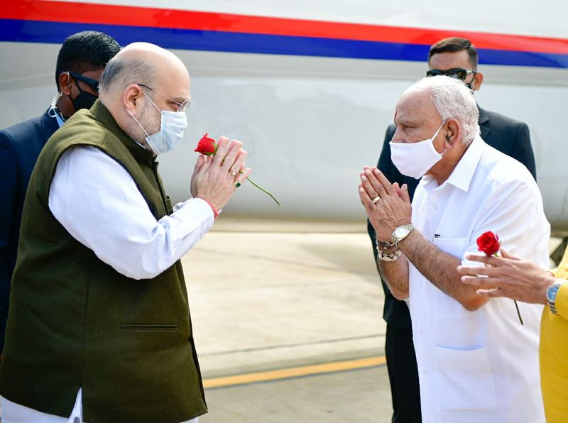 According to sources, Amit Shah is not willing to leave Delhi at the moment as he is in charge of security in Delhi. Therefore, he has postponed his pre-arranged visit to West Bengal.

