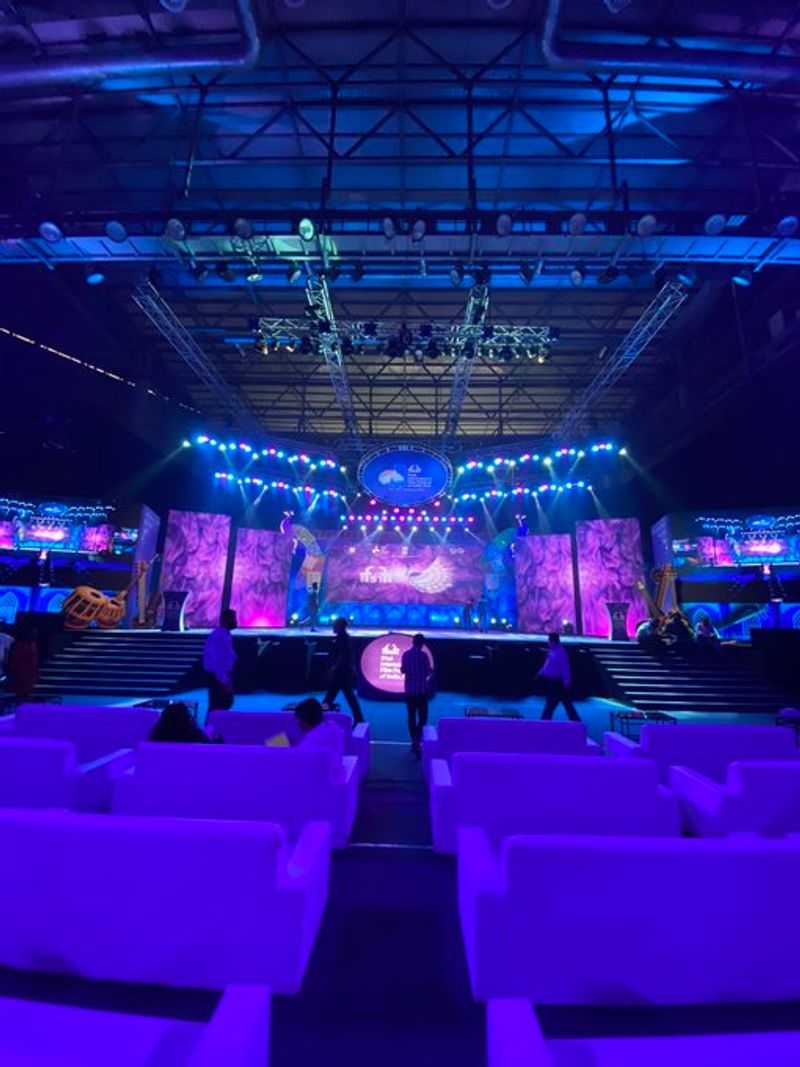 జనరల్గా ఇది గతేడాది నవంబర్లోనే ప్రారంభం కావాల్సి ఉంది. కానీ కరోనా మహమ్మారి ప్రభావం కారణంగా వాయిదా వేశారు. శనివారం నుంచి ప్రారంభించారు.