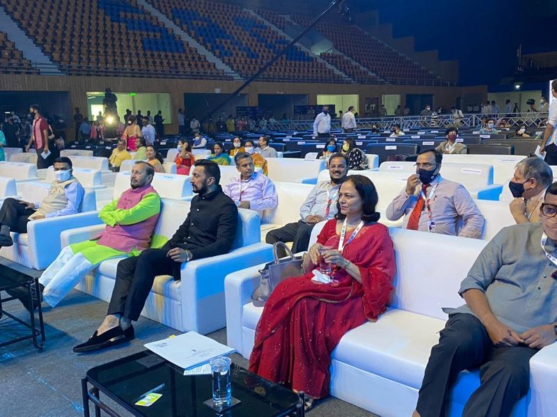 ఇందులో పనోరమా కేటగిరిలో పోటీపడే సినిమాలకు అవార్డులు అందిస్తారు. దీనికి గాను తెలుగు నుంచి కొత్త దర్శకుడు రూపొందించిన సస్పెన్స్ థ్రిల్లర్ `గతం` సినిమా ఎంపికైన విసయం తెలిసిందే.