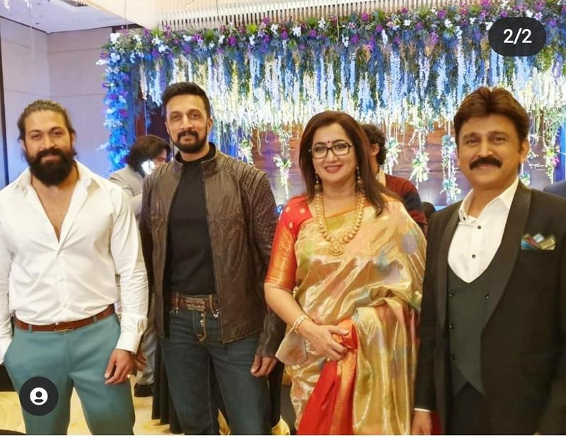 ಅಭಿನಯ ಚಕ್ರವರ್ತಿ ಕಿಚ್ಚ ಸುದೀಪ್ ಜತೆ ಯಶ್, ರಮೇಶ್ ಅರವಿಂದ್ ಹಾಗೂ ಸುಮಲತಾ.
