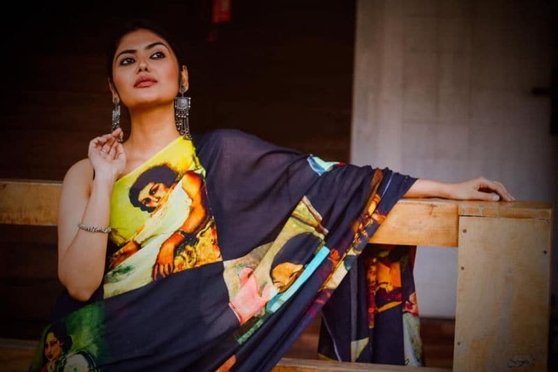 জল অন্যদিকে গড়াতেই এবার টলিউডের একাধিক তারকারা সোচ্চার হলেন ফ্যাসিবাদের বিরুদ্ধে।