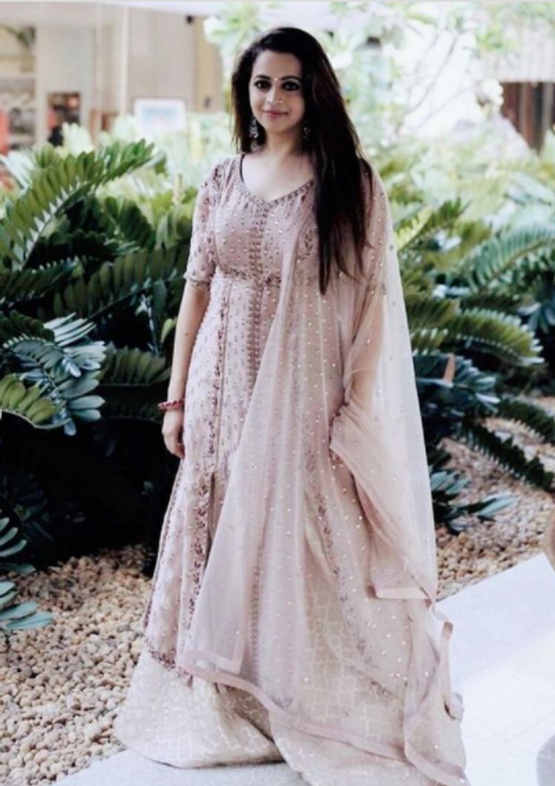 bhavana share beautiful photos