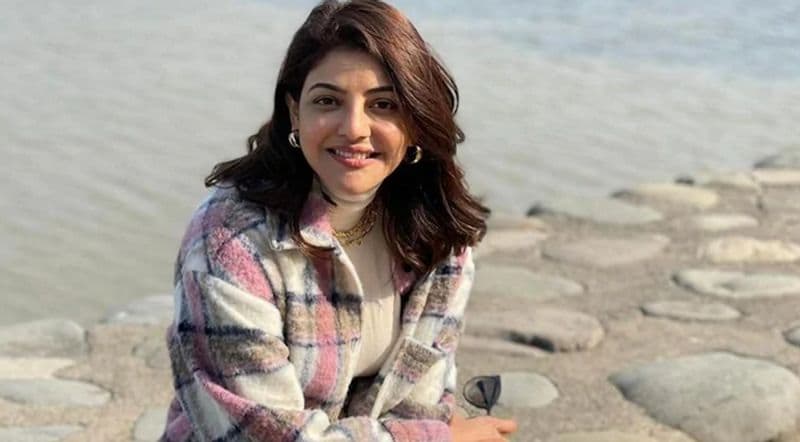 స్టార్ హీరోయిన్స్ నుండి ఫేడవుట్ దశకు చేరుకున్న కాజల్, తమన్నా... ఇప్పటికి కూడా రెండు నుండి కోటిన్నర రెమ్యూనరేషన్ తీసుకుంటున్నారు. అలాంటిది శృతి కేవలం ఇంత తక్కువ తీసుకోవడం ఆలోచించాల్సిన విషయమే.