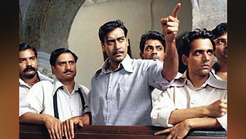 अजय देवगन की फिल्म द लीजेंड ऑफ भगत सिंह को भी लोगों ने क्रिटिसाइज किया था। लोगों को एक सीन में काफी आपत्ति थी, जिसमें भगत सिंह रूस का महिमामंडन करते हैं और लेनिन पर आधारित एक किताब पढ़ते हुए दिखते हैं। विवादों के बाद फिल्म से कई सीन्स हटाने को कहा गया था। इसमें वह पार्ट भी शामिल था जिसमें स्वतंत्रता सेनानी को फांसी देते दिखाया गया था।