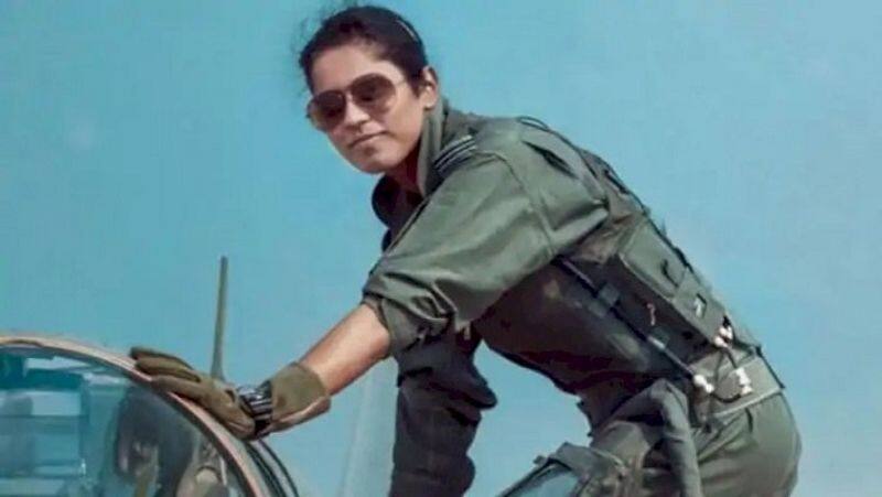 Flt Lt Bhawna Kanth will be the first women fighter pilot to take part in republic day parade