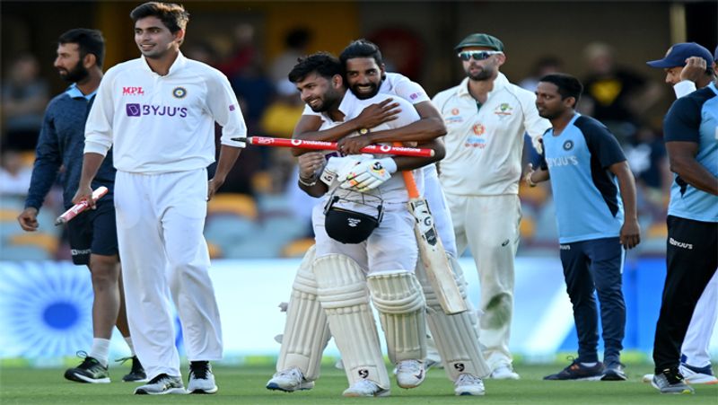 ‘నేను ఇండియా, ఆస్ట్రేలియా సిరీస్ను రెగ్యూలర్గా ఫాలో అయ్యాను. అయితే టైం డిఫెరెన్స్ కారణంగా సమయానికి చూడలేకపోయాను...