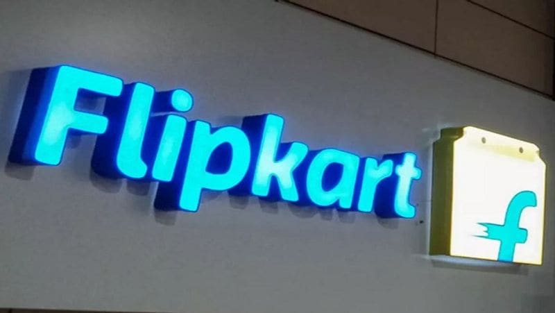 ഒരു ഉപയോക്താവിന് ഓഫര് ലഭിക്കുന്നതിന് ഫ്ലിപ്പ്കാര്ട്ട് കുറച്ച് നിബന്ധനകളും പട്ടികപ്പെടുത്തിയിട്ടുണ്ട്. ഒരു ഉപയോക്താവ് 5000 രൂപയ്ക്കും 12,500 രൂപയ്ക്കും ഇടയില് ഒരു സ്മാര്ട്ട്ഫോണ് വാങ്ങുകയാണെങ്കില്, അവര്ക്ക് ഒരു കാര്ഡിന് പരമാവധി 10 ശതമാനം ഡിസ്ക്കൗണ്ട് ലഭിക്കും. കാര്ട്ടിന്റെ മൂല്യം 12501 നും 20000 രൂപയ്ക്കും ഇടയിലാണെങ്കില്, വാങ്ങുന്നതിന് 250 രൂപ ഡിസ്ക്കൗണ്ട് ലഭിക്കും. വാങ്ങല് 20,000 രൂപയില് കൂടുതലാണെങ്കില്, അധിക ഡിസ്ക്കൗണ്ട് 500 രൂപയായിരിക്കും. 