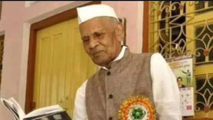 Former Governor Mata Prasad died, used to travel on foot and rickshaw, this was political journey asa Former Governor Mata Prasad died, used to travel on foot and rickshaw, this was political journey asa