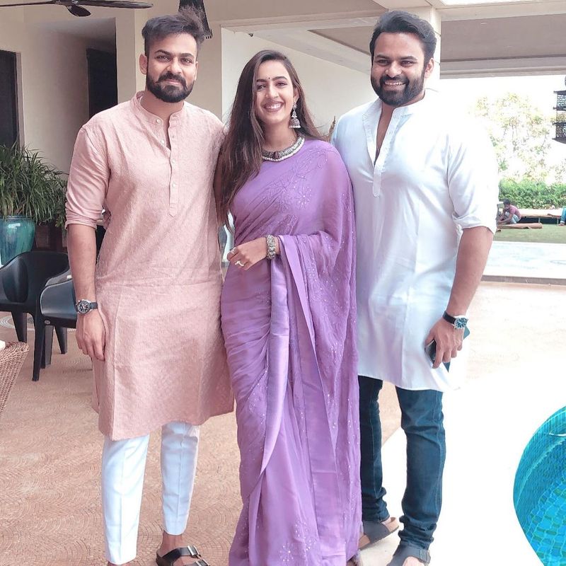 ఇటీవలే ఈ సిరీస్ పూజా కార్యక్రమాలతో ప్రారంభమైంది. పెళ్లి తరువాత నిహారిక నటిస్తున్న వెబ్ సిరీస్ లో ఆమె పాత్ర ఎలా ఉంటుందో అన్న ఆసక్తి ఫ్యాన్స్ లో నెలకొని ఉంది.