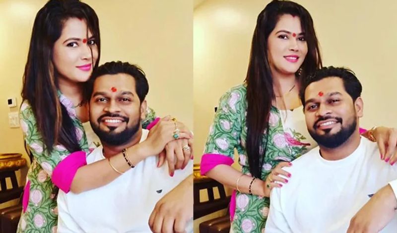 सीमा ने शुरुआती दिनों में सौरव से दोस्ती होने के बाद उनके साथ अपनी फ्यूचर प्लानिंग शेयर की थी और उन्हें बताया था कि वो फिल्म मेकर बनना चाहती थीं। सौरव पेशे से एक बिजनसमैन हैं, वो भी तब एक फिल्म निर्माता ही बनना चाहते थे। दोनों की सोच और बातें एक-दूसरे से मिलती गई और इसी वजह से वो करीब आ गए। 