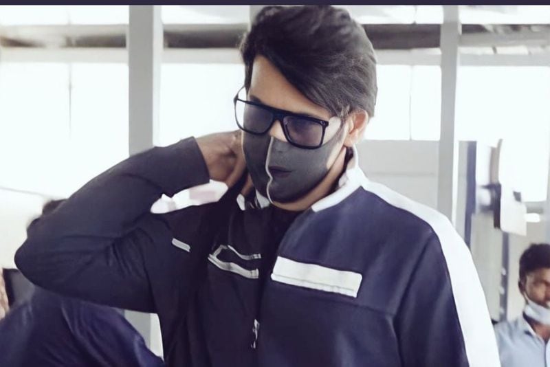 కీర్తి సురేష్ హీరోయిన్ గా నటిస్తున్న ఈ చిత్రానికి థమన్ సంగీతం అందిస్తున్నారు . విడుదలైన టైటిల్ ప్రీ లుక్ కి విశేష ఆదరణ దక్కిన నేపథ్యంలో మూవీపై భారీ అంచనాలున్నాయి.
