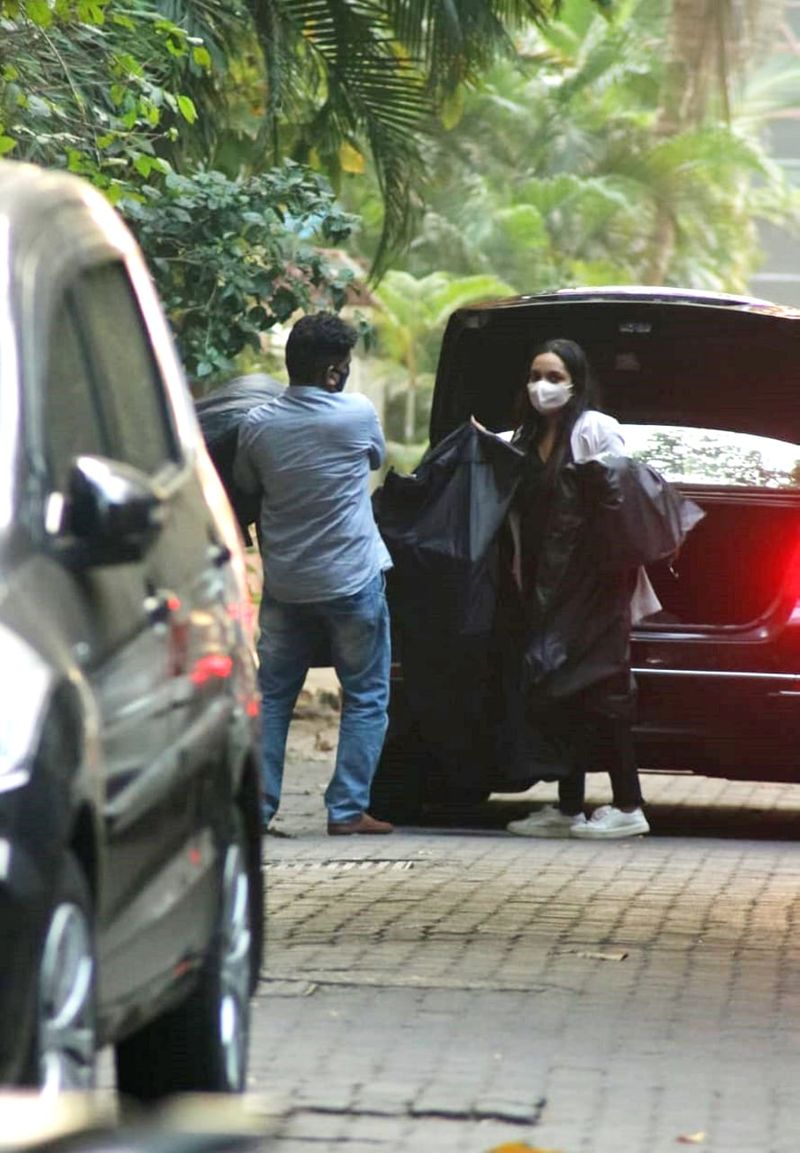 On the other hand, as per the media reports, Varun will look dapper in Kunal Rawal's clothes.