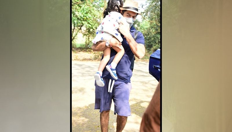 Rohit Dhawan was spotted with his daughter.
