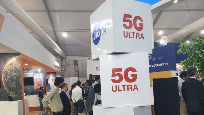Reliance Jio launches first ever 5G data pack for prepaid users with rs Rs 61 along 64kbps speed ckm Reliance Jio launches first ever 5G data pack for prepaid users with rs Rs 61 along 64kbps speed ckm