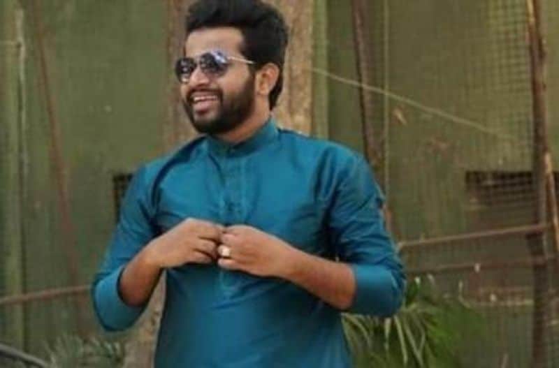 ఓ వైపు సినిమాలు, మరోవైపు టీవీ షోస్తో ఫుల్ బిజీగా ఉన్నారు. రెండు చేతులా సంపాదిస్తున్నాడు. టీవీ కమెడీయన్స్ లో మంచి ఇమేజ్ని సొంతం చేసుకున్నాడు ఆది.