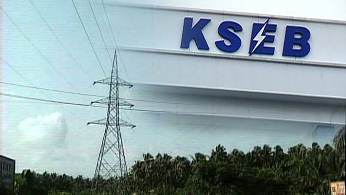 kseb sub engineer suspended in Chengannur kseb sub engineer suspended in Chengannur