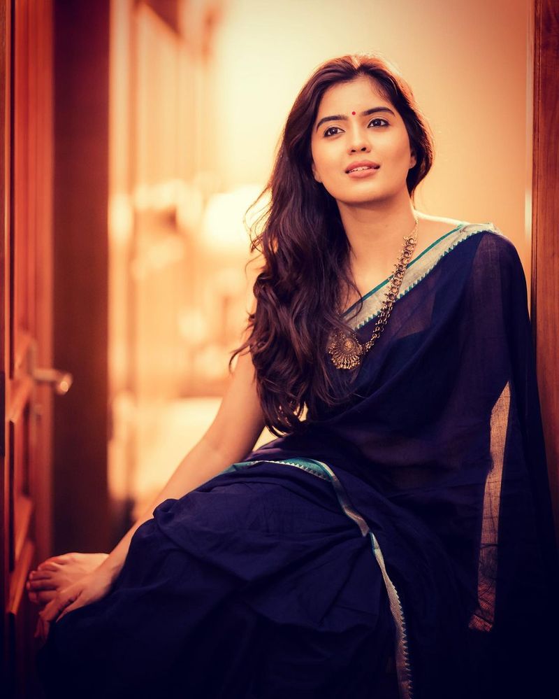 మిలియన్స్ కిపైగా వ్యూస్తో రికార్డ్ క్రియేట్ చేసింది. సినిమాకి హైప్ తీసుకొచ్చింది. ఈ సినిమా ఈ నెల 29న విడుదల కానుంది.