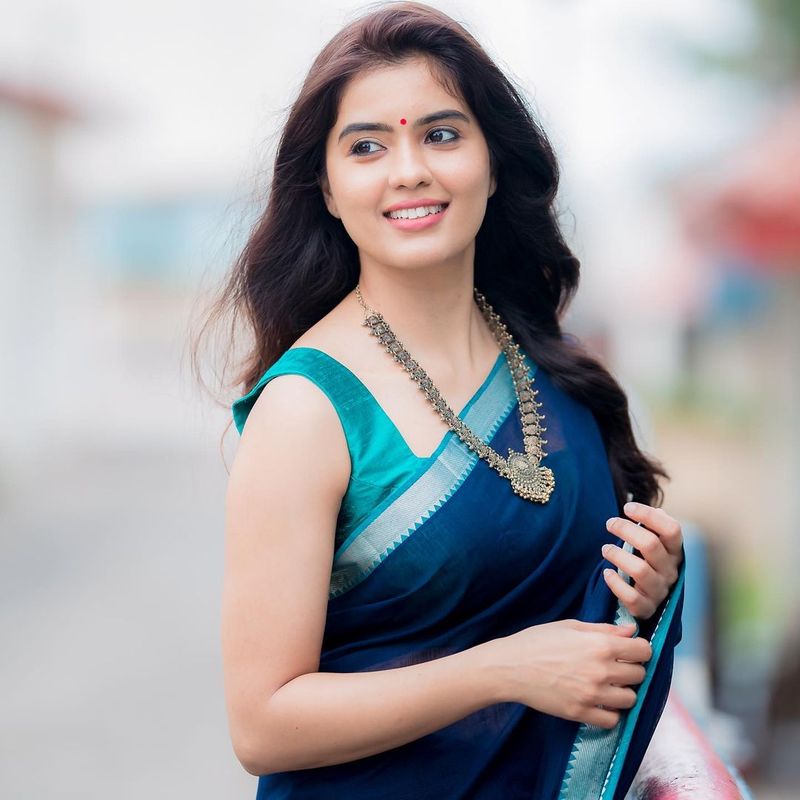 ఇటీవల కాలంలో వైరల్ అయిన అమృతా అయ్యర్ గ్లామరస్ ఫోటోస్.
