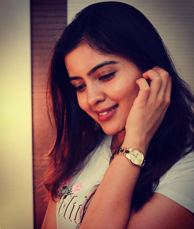 ఇటీవల కాలంలో వైరల్ అయిన అమృతా అయ్యర్ గ్లామరస్ ఫోటోస్.