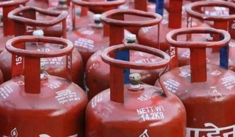 The BJP government is squeezing the people with the increase in  gas cylinder prices .. Vaiko is angry ..