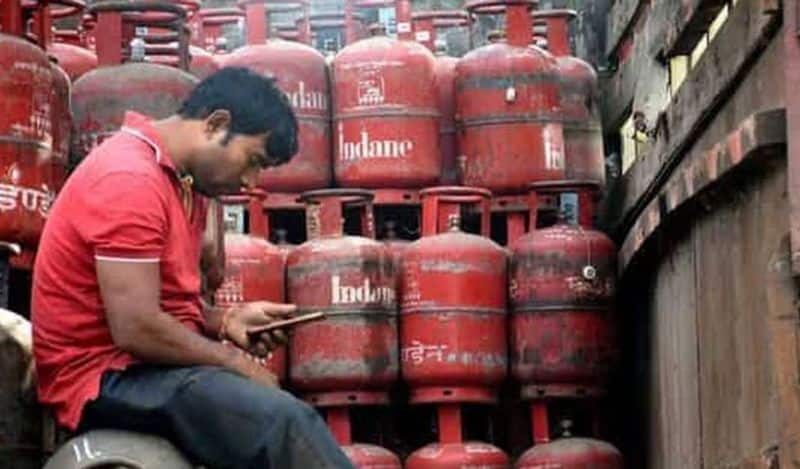 Gas cylinder price hike.. The responsibility has Central and State Government .. Ramadas who damaged the Both governments.