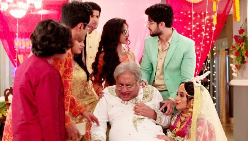 মিঠাইঃ মিঠাইয়ের সঙ্গে সোমের বিয়ে পাকাপাকি। সোম অন্যদিকে মিঠাইকে বিয়ে করতে নারাজ। নিমেষের মধ্যে দাদু গুরুতর অসুস্থ হয়ে পড়েন। এবার কি মিঠাইকেই বিয়ে করে নিতে বাধ্য হবে সোম। রাত ৮:০০-এ চোখ রাখুন জি বাংলায়।