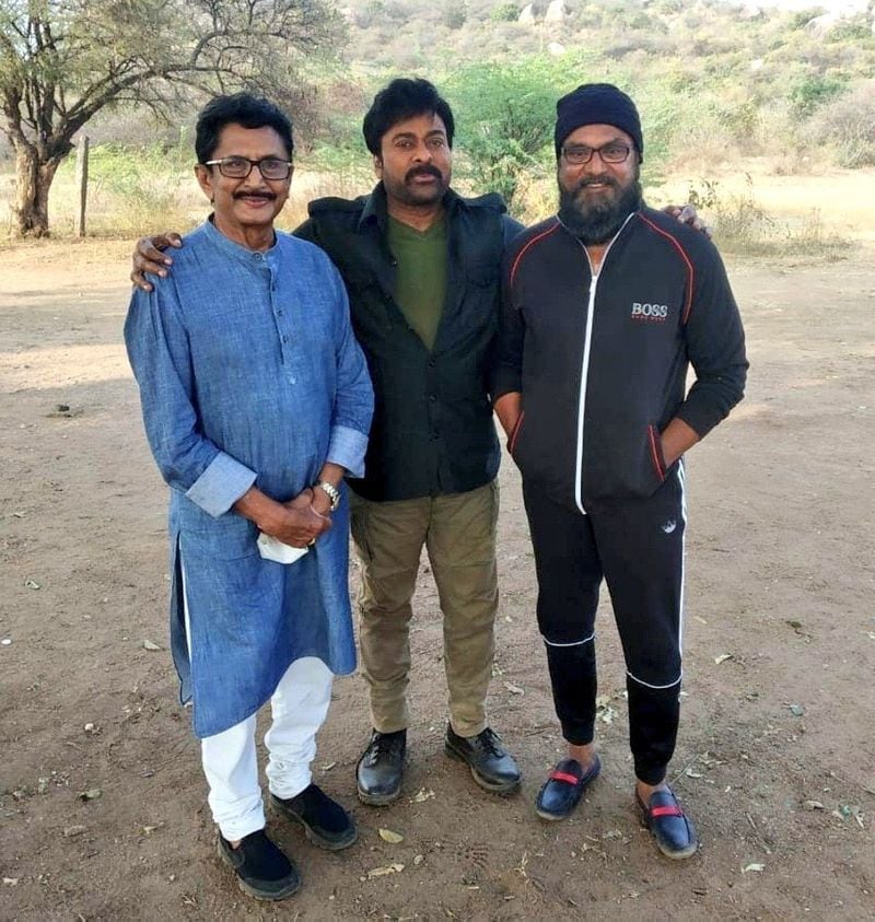 `ఆచార్య` సెట్లో చిరంజీవిని కలిసిన మురళీమోహన్, శరత్ కుమార్.
