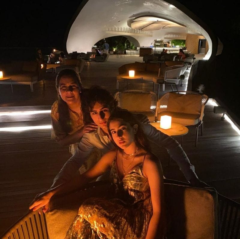 Recently, she took to her Instagram account to share a few glimpses of her lovely vacation to Maldives with mother Amrita Singh and brother Ibrahim Ali Khan.
