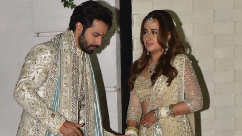 वरुण और नताशा शादी के बाद परिवार के साथ नहीं, बल्कि अपने अपार्टमेंट रहने वाले हैं। इसे वरुण ने कुछ समय पहले ही खरीदा था। बॉलीवुड हंगामा ने दोनों के करीबी दोस्त के हवाले से बताया कि नताशा ने इस अपार्टमेंट को अपनी पसंद के हिसाब से डेकोरेट किया है। दोस्त ने बताया कि वरुण ने ये अपार्टमेंट ये सोचकर खरीदा था कि वह अपने परिवार के पास भी रह पाएंगे और नताशा को भी समय दे सकेंगे। 