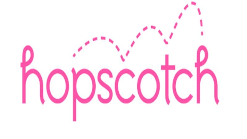 Hopscotch
Hopscotch एक और ऑनलाइन स्टोर है जो आपके जूनियर की छोटी से छोटी और बड़ी से बड़ी चीजों की ख्वाहिश को पूरा करता है। बच्चों के फैशनेबल ऑउटफिट, फुटवियर या खिलौनों की खरीदारी के लिए ये एक बहुत अच्छी साइट है। Hopscotch पर अभी आपको 70 प्रतिशत तक का डिस्काउंट मिल रहा है।