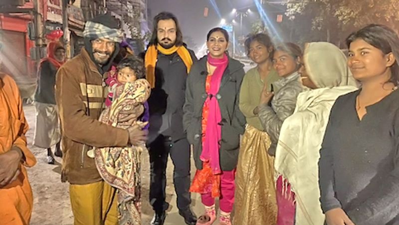 हालांकि कहा जाता है कि 15 दिसंबर को ही सपना ने ब्वॉयफ्रेंड वीर साहू (veer sahu) के साथ पूर्वांचल के बलिया जिले में सांकेतिक शादी कर ली थी। वे यहां एक आश्रम में आयोजित धार्मिक कार्यक्रम में शामिल होने आई थीं और यहीं संतों के सानिध्य में उन्होंने वीर का हाथ थामा और वरमाला डालकर दोनों एक-दूजे के हो गए थे। 