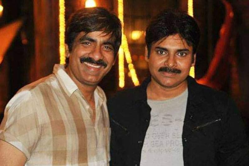 పవన్ కళ్యాణ్తో మరో సందర్భంలో అరుదైన ఫోటో.
