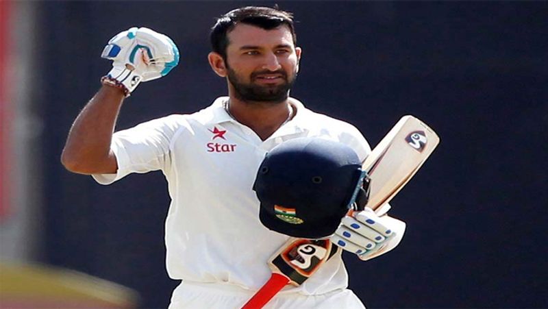 <p>পূজারা সাদা বলের ক্রিকেট খেলেননি দু'বছর হয়ে গেল। তিনি শেষবার সৌরাষ্ট্রের হয়ে টি-২০ ক্রিকেটে মাঠে নেমেছিলেন ২০১৯ এর মার্চে গোয়ার বিরুদ্ধে সৈয়দ মুস্তাক আলি ট্রফিতে। তিনি শেষবার লিস্ট-এ ক্রিকেট খেলেন ২০১৮ সালের সেপ্টেম্বরে।<br />
</p>