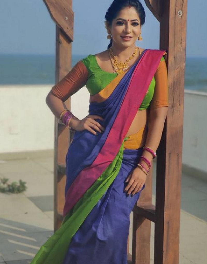 வேற லெவல் போஸ் 
