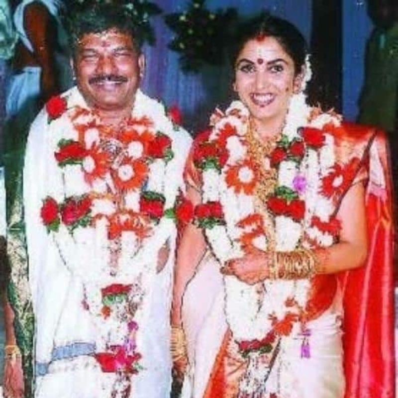 రమ్యకృష్ణ, కృష్ణవంశీల అరుదైన మ్యారేజ్ ఫోటో.